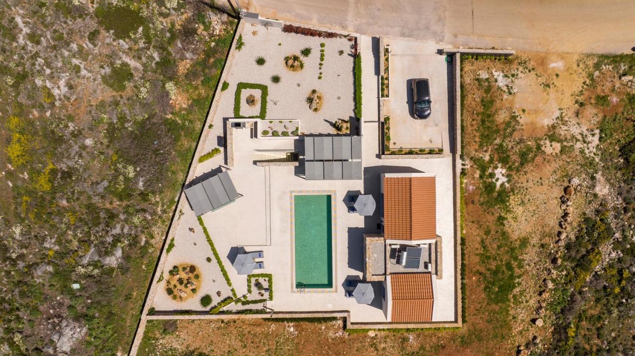 Villa Afeidia Tersanas ภายนอก รูปภาพ
